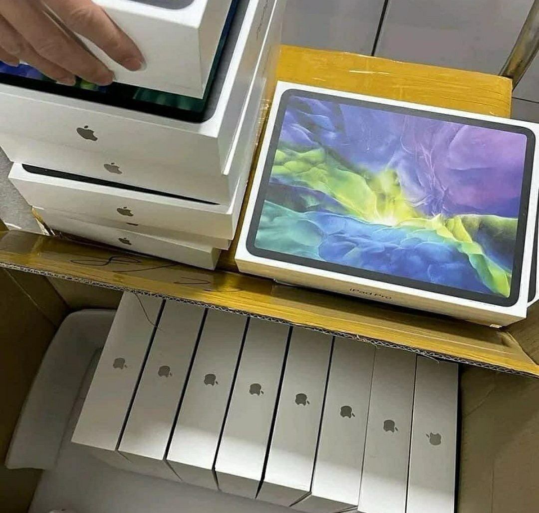 Our Premium iPad pro pallets are available, ideal for resellers and electronics wholesalers. Each ipad pro wholesale pallet contains 25 mixed iPad Pro devices